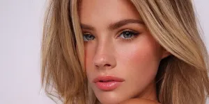 Juicy lips : l’astuce d’une make up artist pour une bouche ultra glossy