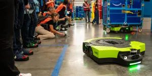 Chez Amazon, l'arrivée des robots se précise, au détriment de l'emploi mais pas des humains ?