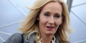 J.K. Rowling : la romancière britannique et maman d'"Harry Potter" se mêle de l’affaire Gisèle Pelicot