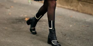 Chic et audacieuses, ces bottines des années 1990 font leur grand retour