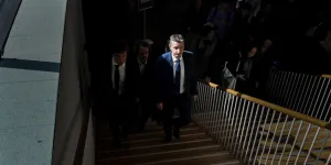 "Il n’existe aucune preuve que le maire soit le commanditaire" : au procès Perdriau, la défense monte sur le ring