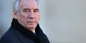"Censure directe et immédiate" : le PS menace de voter une motion de censure contre le budget Bayrou
