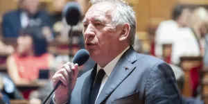 "Des apéros et des dîners qui traînent ? Jamais" : Bayrou défend son rythme face aux "accusations destinées à nuire"