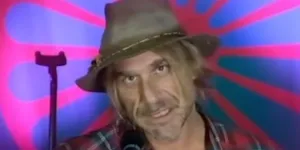 Victime d’une violente agression, le chanteur de country Todd Snider hospitalisé et contraint d’interrompre sa tournée