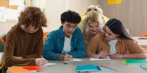 Cinq pistes pour éviter les clichés sur l’apprentissage et aider les élèves à progresser