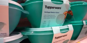 "C'était une récréation" : la nostalgie des réunions Tupperware, à l'heure de la grande faillite