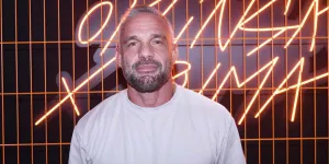 Philippe Bas : après le mariage, le comédien annonce, à la surprise générale, la naissance de son premier enfant