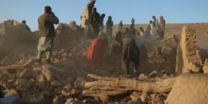 Séismes en Afghanistan: plus de 2000 morts, les opérations de sauvetage continuent