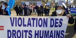 À Strasbourg, une centaine de manifestants s'opposent à l'implantation de Huawei en Alsace