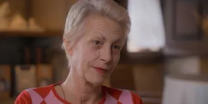 Lio (France 4) - La chanteuse se livre sans filtre : "Dans cette société, la place d’une femme mûre est à la poubelle"