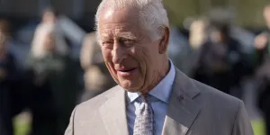 Charles III atteint d’un cancer : il fait une pause dans son traitement pour son premier voyage officiel