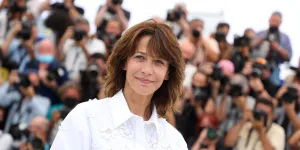 Sophie Marceau, Selena Gomez, Zendaya... Ces stars qui ont osé la frange en 2024