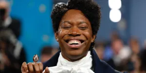 Emily in Paris (Netflix) : Un acteur de la série sort de prison au Japon après une incarcération pour suspicion de trafic de drogue