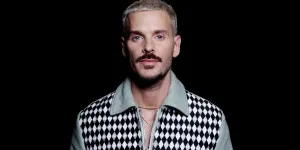 "Émotionnellement, ça a été très dur" : Matt Pokora évoque le tournage du téléfilm sur le massacre d’Oradour-sur-Glane