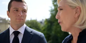 Les indiscrétions de "Marianne" : le "cabinet fantôme" de Marine Le Pen