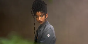 La collab de Willow Smith avec Moncler : « La mode est une façon de m’exprimer »