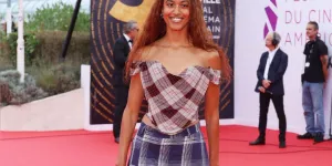 Festival de Deauville : Malia Ann Obama, la fille de Barack et Michelle, fait sensation dans un ensemble à carreaux Vivienne Westwood