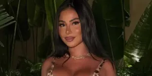 “Je suis scandalisée” : L’influenceuse Maeva Ghennam condamnée par la justice française à de la prison avec sursis et 150 000 euros d’amende