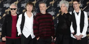 Indochine : pourquoi les fans du groupe touchés par le deuil sont-ils sollicités ?