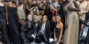 Fashion Week de Paris : une tête couronnée fait une apparition surprise au défilé Dior