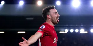 Diogo Jota : 5 mois après la mort du footballeur, que deviennent sa femme et ses trois enfants ?