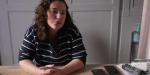 Une sage-femme voit ses comptes Facebook et Instagram supprimés après s'être exprimée dans un reportage sur l'IVG