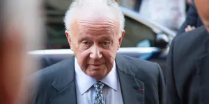 Philippe Bouvard, 95 ans et "un peu fatigué" : son entourage professionnel franc sur son état de santé