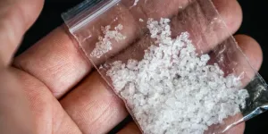 Cannabis, cocaïne, ecstasy : de l’"Appel du 18 joint" à l'affaire Palmade, comment notre regard sur la drogue a évolué