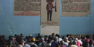 Voyage en anarchie : "Les zapatistes ont bien compris les liens entre le capitalisme et l’État-nation"
