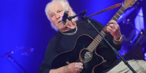 Hugues Aufray "blacklisté de partout"