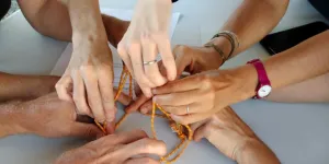 3 outils simples pour organiser la coopération en classe - Les Cahiers pédagogiques