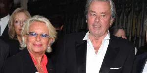 Véronique de Villèle : sa triste technique pour "entendre la voix d’Alain Delon" après sa mort