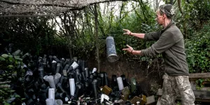 Rencontre Trump-Poutine : "En Ukraine, il n'y a plus de ligne de front continue", analyse Michel Goya