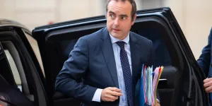 Appel à témoignages : comment l'instabilité gouvernementale impacte-t-elle votre carrière ?