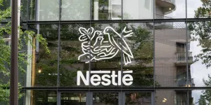 Scandale des eaux en bouteille : le siège de Nestlé perquisitionné