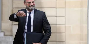 Jean-Michel Blanquer se lance dans la chanson : l’ami de Brigitte Macron et son titre suscitent de nombreuses réactions