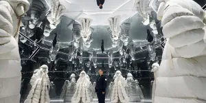 Moncler déploie tout son génie avec un défilé record à Shanghai