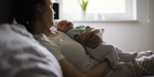 Les soins post-partum, la tendance bien-être pour profiter des premiers instants de sa vie de maman