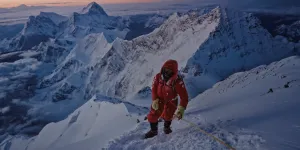 "On y voit le désir d'élévation de notre espèce" : on a vu "Kaizen" d'Inoxtag avec l'alpiniste Lionel Daudet