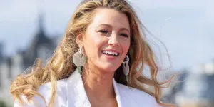 Blake Lively enceinte de son cinquième enfant ? Cette vidéo d’un tapis rouge qui laisse place au doute