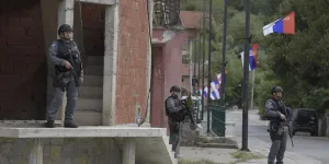 Baisse de tension au Kosovo après le retrait d'une partie des troupes serbes à la frontière