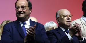 Les indiscrétions de "Marianne" : amour-haine entre Cazeneuve "le serviteur vaniteux" et Hollande "le gangster"