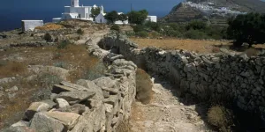 Deux touristes françaises disparues en Grèce : le mystère du selfie "au regard vide"