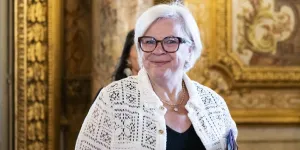 Coup de rabot sur les dépenses de santé : Vous êtes malades ? Faites plaisir à Catherine Vautrin, soyez "responsables"