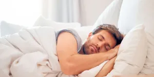 Objectif anti-âge : les conseils d’un médecin pour favoriser le sommeil