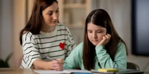 L’anxiété mathématique des parents influence les résultats scolaires des enfants – nouvelle recherche