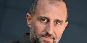 Canal + : Laurent Delahousse visait cette émission, c’est Arié Elmaleh qui l’intègre