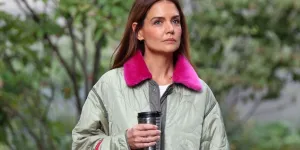 Katie Holmes succombe à la tendance du jean customisé