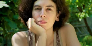 "La maison dans laquelle", de Mariam Petrosyan, un livre-monde à emporter en vacances