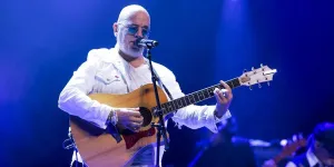 « Des douleurs équivalentes à celles d’un accouchement » : Pascal Obispo malade, il évoque cette période difficile